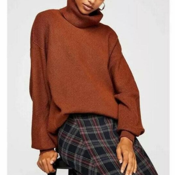 NEW Free People Softly Structured Turtleneck - Picture 2 of 9